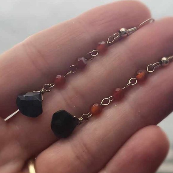 Pre-loved Vintage Glass Beaded Dangle Earrings - Picture 2 of 3